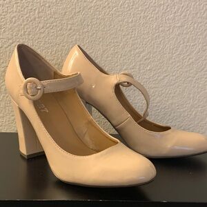 Cream Mary Jane Heels